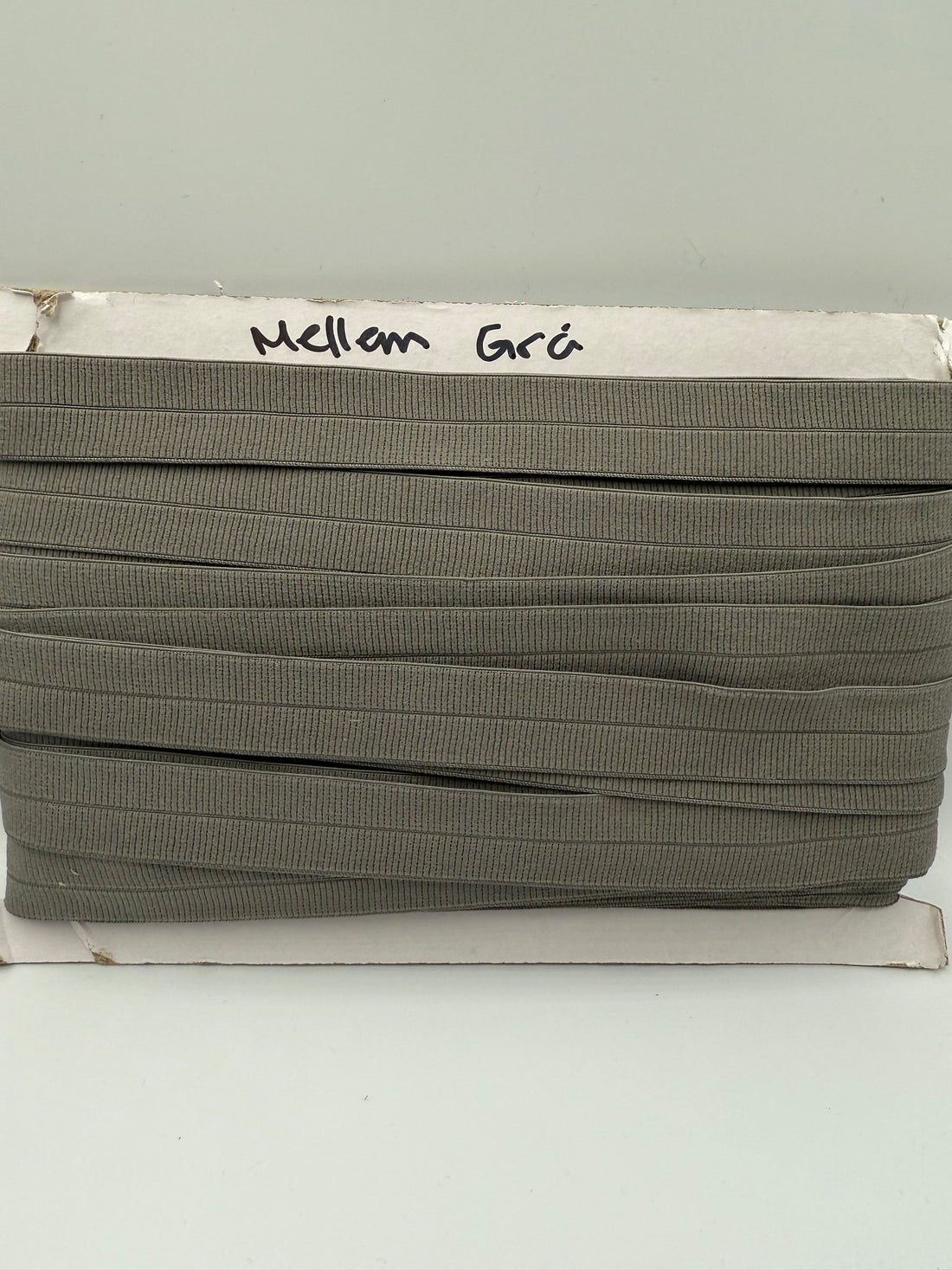 Mellem Grå - Foldeelastik 2 cm bred