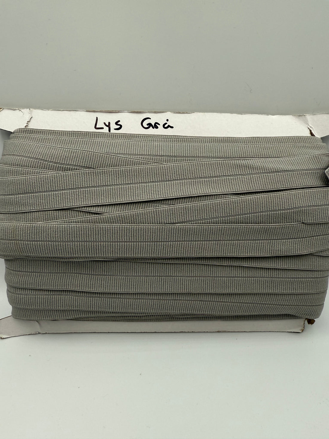 Lys Grå - Foldeelastik 2 cm bred